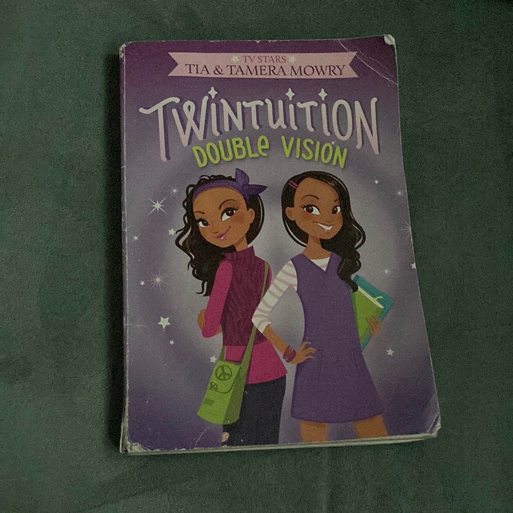7 books plus a bookmark with walking lions that doubles as a ruler